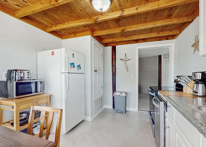 Downstairs Duplex Near The With Full Kitchen Wifi Cable Partial Ac Holiday home Gulf Shores